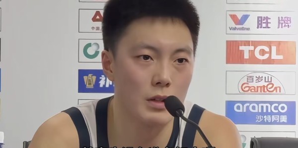 看了胡明轩不压表瞎扔三分的骚操作，才发现，陈家政为啥打不出来