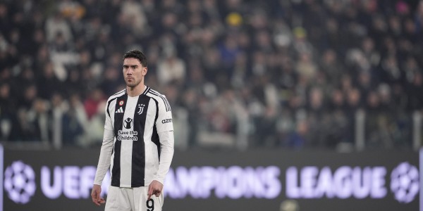 赛程安排-都灵体育报：弗拉霍维奇面临两种选择，低价转会米兰或与尤文续约半季