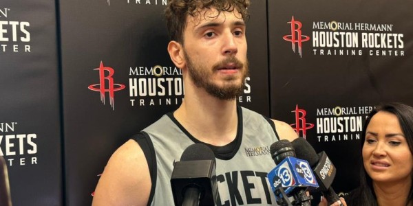 前锋变后卫？美媒评26大得分后卫，火箭队22岁新星入围！被动转型