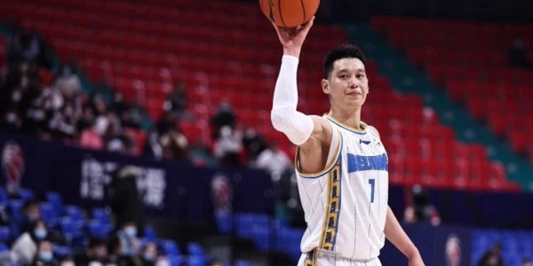 职业生涯宣告结束！再见篮球！赛场再无“林疯狂”