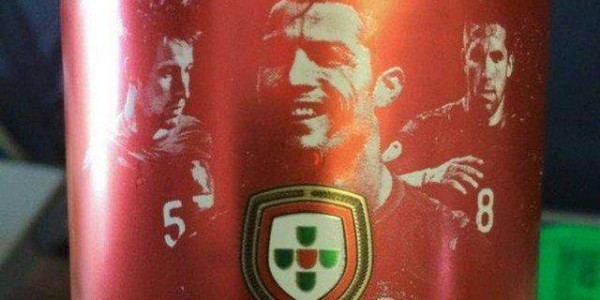 直播观看-C罗拒绝跟可乐同框是虚伪？不是！葡国牙医感谢他！