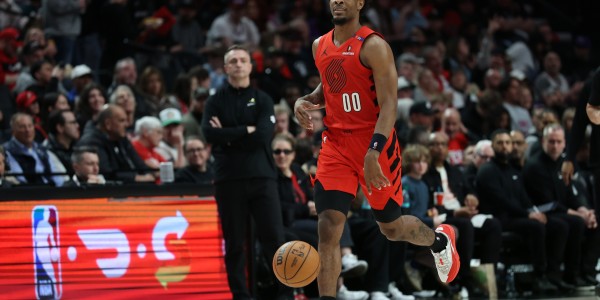 直播观看-记者：开拓者这边罗威是最可能被交易的 亨德森有进步就不会动