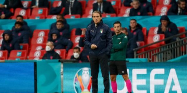 LOL世界赛2025-马德兴现场观欧洲杯随感②：曼奇尼复制郎平模式？