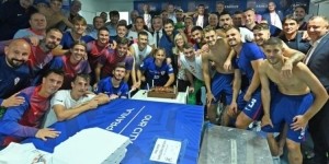 直播观看-传奇！克罗地亚全队为莫德里奇庆祝40岁生日